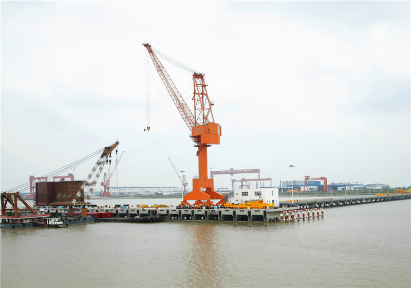 Bulk-cargo wharf construction project for Nantong COSCO Heav