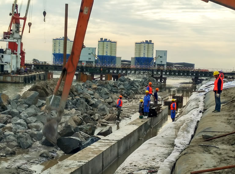 新員工工地紀實(shí)篇—橫港沙固護二期先期工程項目